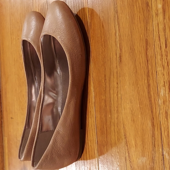 NWOT Women's Steve Madden Tan Leather Flats Size  8 - Picture 10 of 10